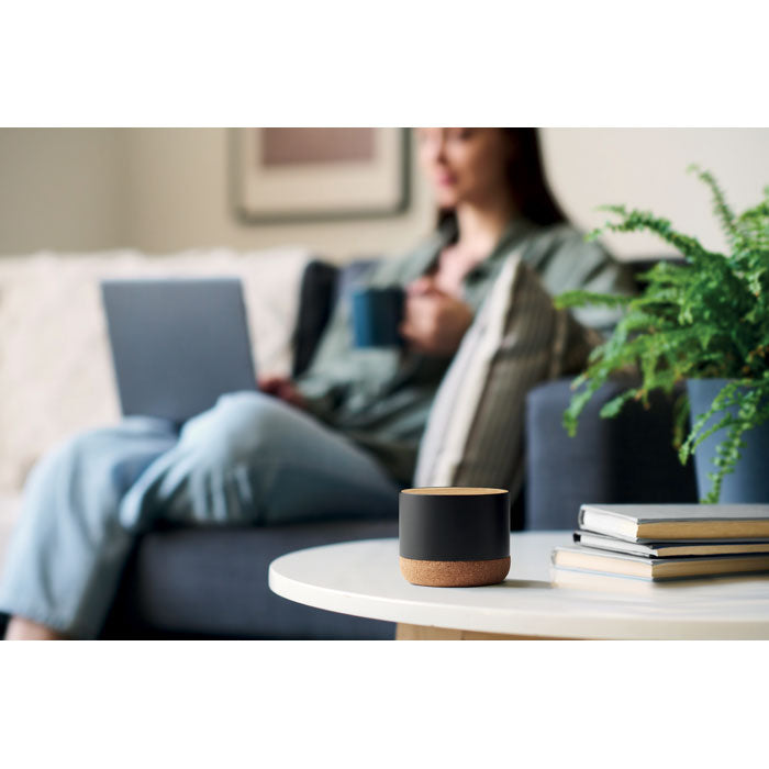 5.3 wireless speaker, recycled aluminium casing